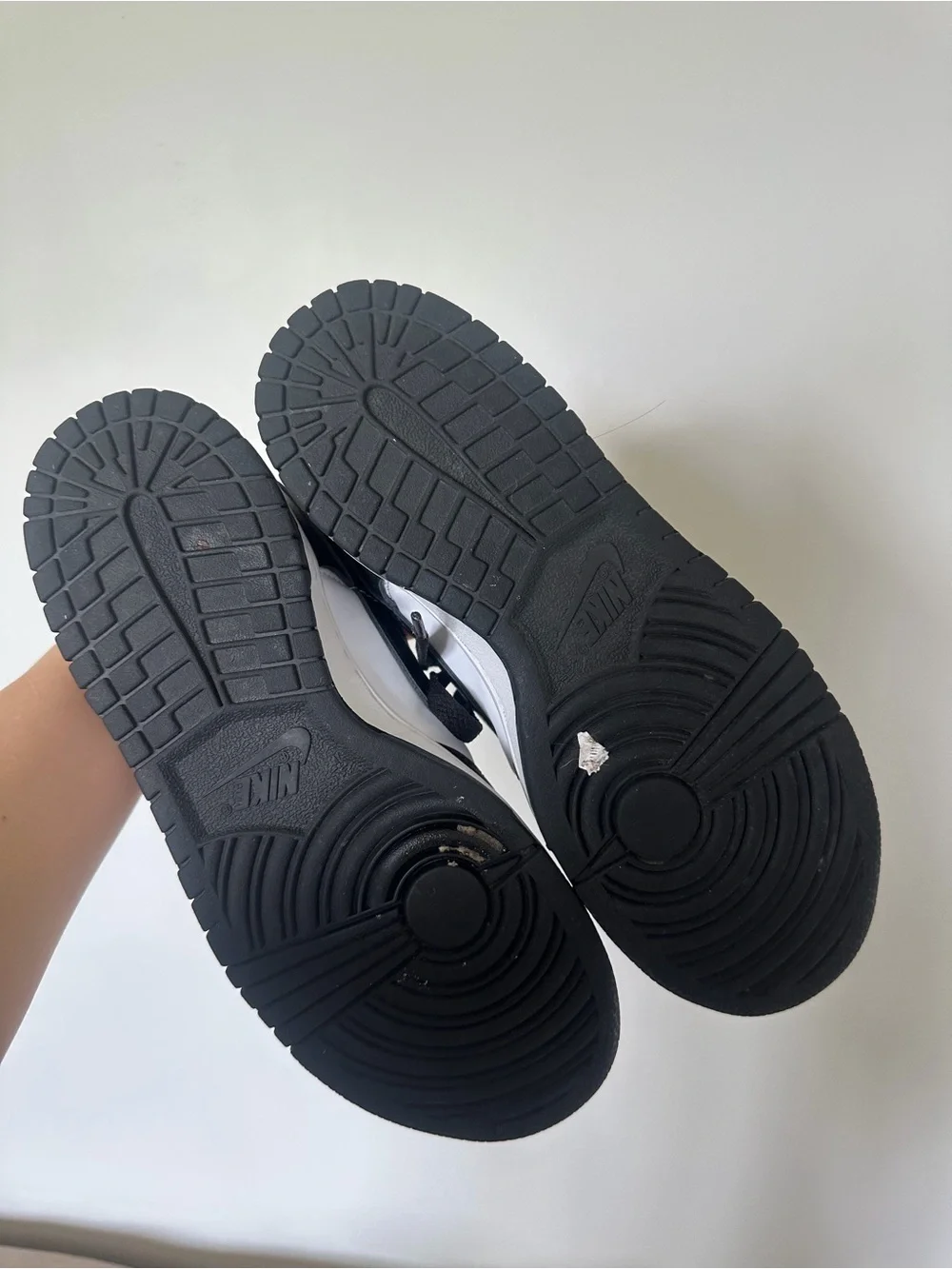 Nike Dunk Low Panda Black White Sneakers 6Y Youth / Women’s 7.5 EUC